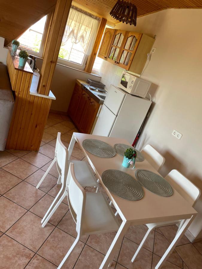 Esther Apartman Денешдиаш Экстерьер фото
