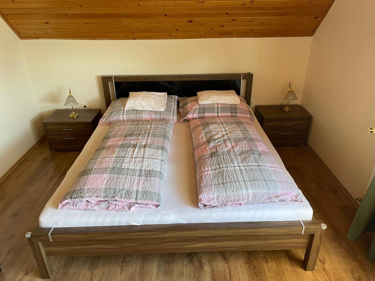 Esther Apartman Денешдиаш Экстерьер фото