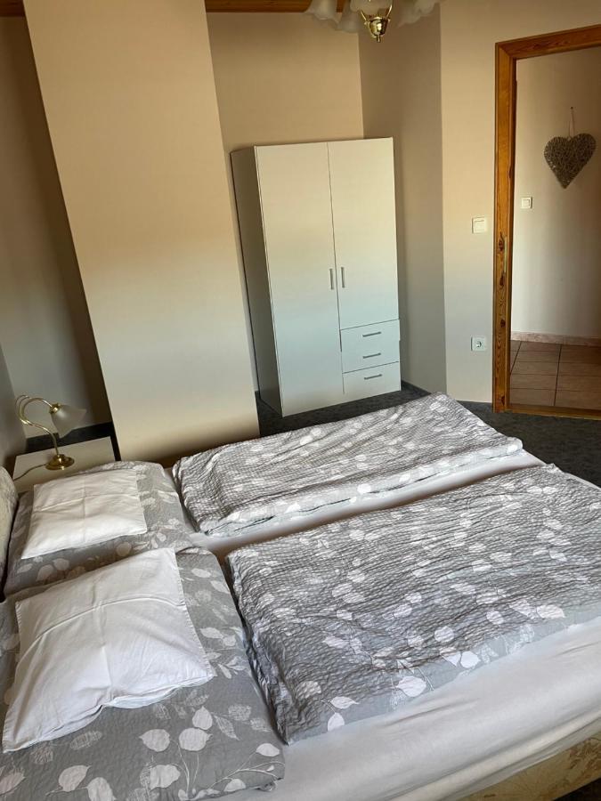 Esther Apartman Денешдиаш Экстерьер фото